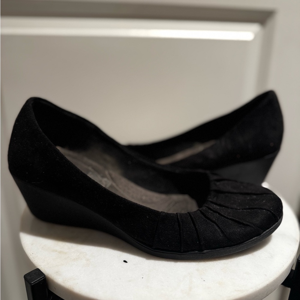 Dexflex Comfort Black Wedge Shoes